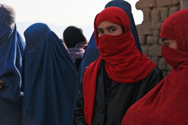 Penggunaan kerudung shayla. Foto: Pixabay