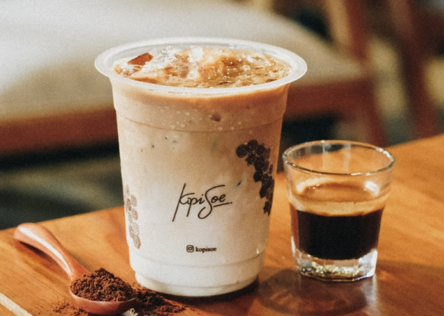 Es Kopi Susu dari Kopi Soe memberikan diskon sebesar 50 persen. Foto: instagram.com/kopisoe