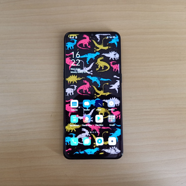 Bagian depan Oppo Reno 3. Foto: Aulia Rahman Nugraha/kumparan