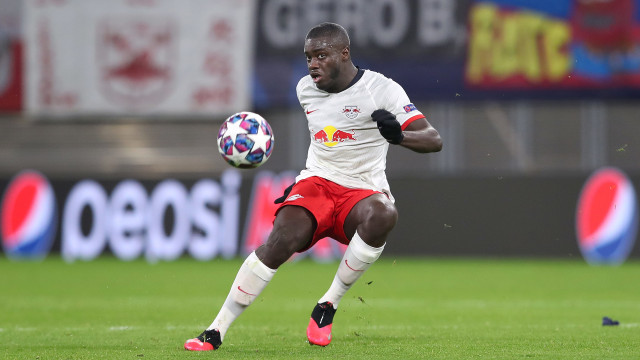 Pemain RB Leipzig, Dayot Upamecano. Foto: AFP/RONNY HARTMANN