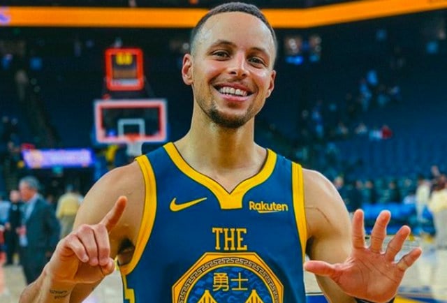 sumber: Instagram @stephencurry30