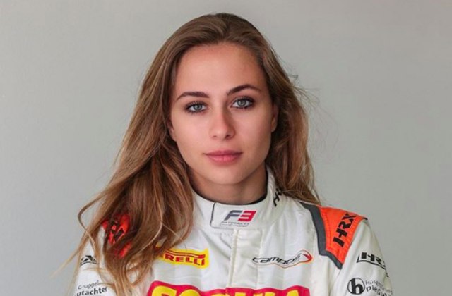 sumber: Instagram @sophiafloersch