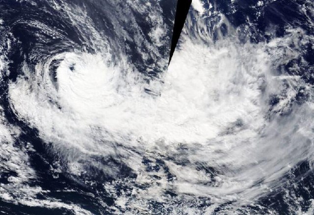 Foto: Angin siklon Harold yang terekam pada 10 April 2020 melalui satelit MODIS milik NASA (Sumber: phys.org)