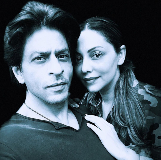 Shah Rukh Khan dan istrinya, Gauri Khan. Dok: Instagram @iamsrk
