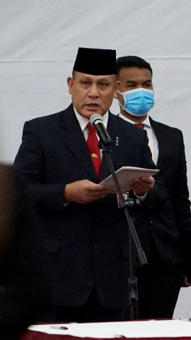 Ketua KPK Firli Bahuri saat melantik 4 pejabat struktural KPK Foto: Dok. KPK