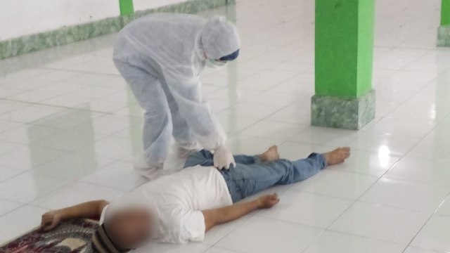 Pria meninggal saat sedang salat Jumat, di Bogor, Jumat (17/4). Foto: Dok. Istimewa
