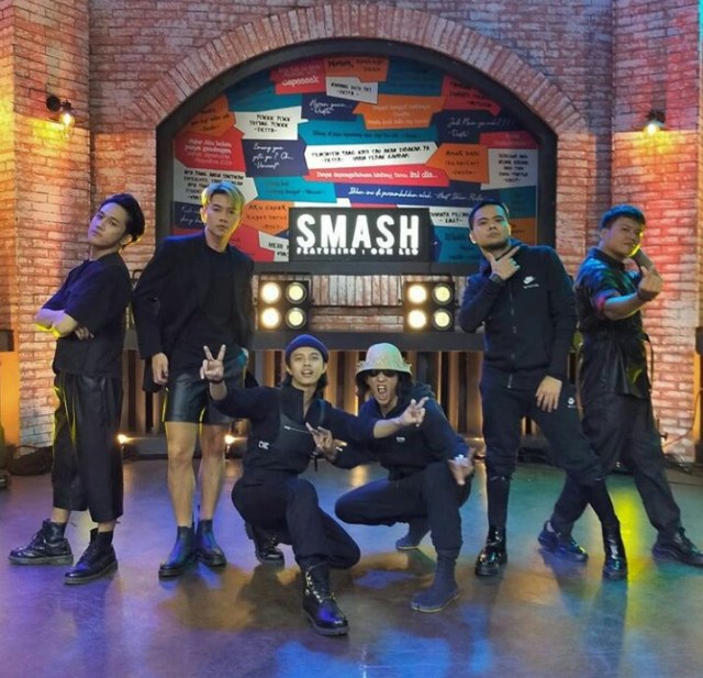 Personel SMASH. Foto: Instagram @smash_ina