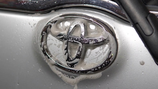 Ilustrasi emblem pada mobil. Foto: dok. Istimewa