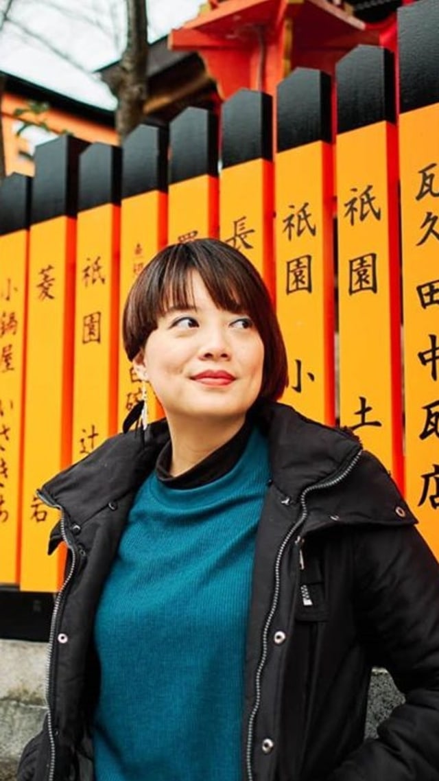 Mantan penyanyi cilik, Leony. Foto: Instagram @leonyvh.