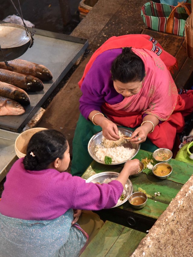 Pasar tradisional Ima Keithel di Imphal, India. Foto: AFP/BIJU BORO
