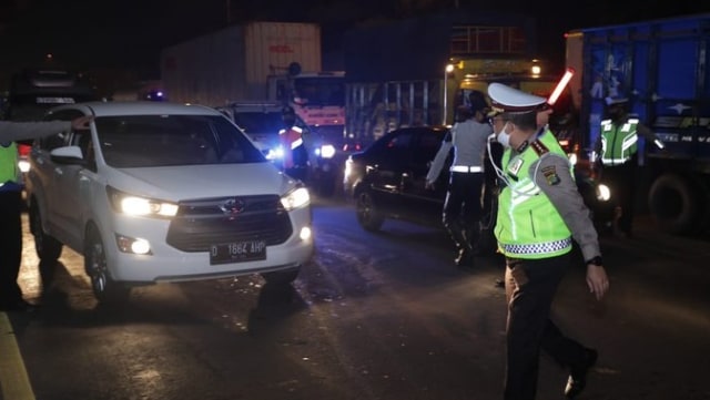 Polda Metro Jaya mulai melakukan operasi ketupat. Foto: Dok. TMC Polda Metro Jaya