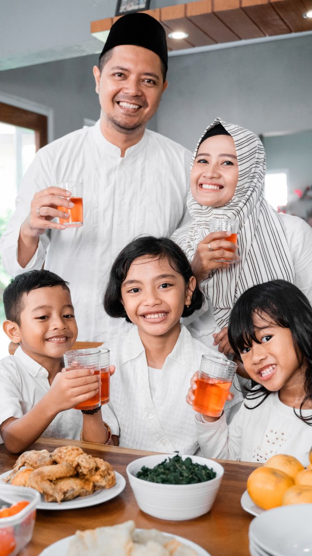 Ilustrasi doa berbuka puasa. Foto: shutterstock