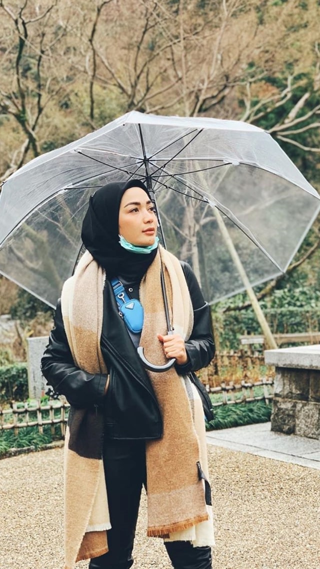 Imel Putri Cahyati, aktris sekaligus mantan istri Sirajuddin Machmud.
 Foto: Instagram/@imelpc
