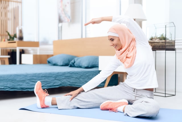 Olahraga ringan yang bisa dilakukan selama Ramadhan. Foto: Shutterstock