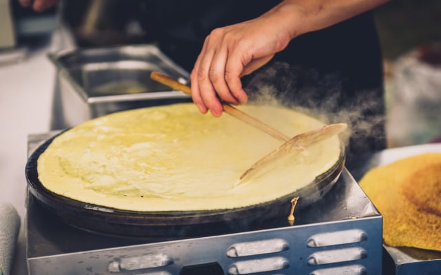 Ilustrai pembuatan crepe. Foto: Shutterstock