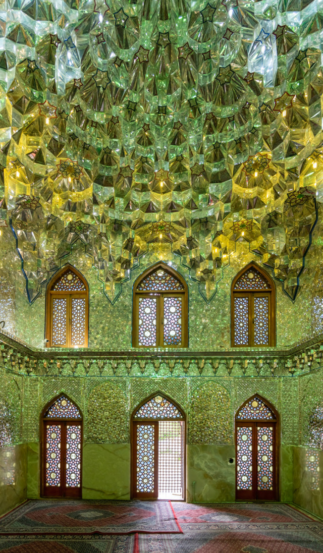 Masjid Shah Cheragh di Iran Foto: Shutter Stock