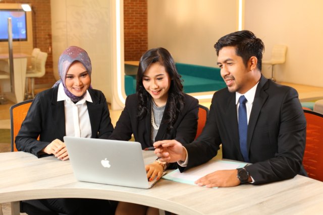 com-Bank BRI menggelar "Sajak Brilian", lomba penulisan sajak sekaligus pengumpulan dana untuk penanggulangan pandemi COVID-19 di Indonesia. Foto: Dok. BRI