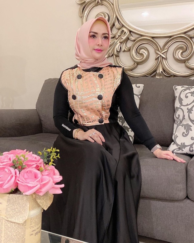 Pesinetron Eddies Adelia. Foto: Instagram @eddiesadellia.