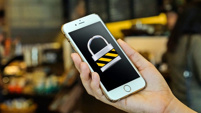 iPhone yang aman. Foto: Unsplash 