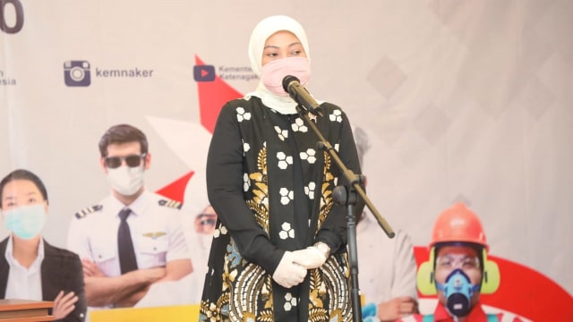 Menteri Ketenagakerjaan Ida Fauziah gelar rapid test Covid-19 bagi 1000 pekerja. Foto: Dok. Kemenaker
