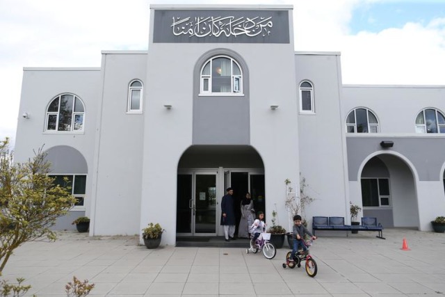 Umair Khan, Imam masjid terbesar di British Columbia, Masjid Baitur Rahman di Delta, British Columbia, Kanada. Foto: REUTERS / Jesse Winter