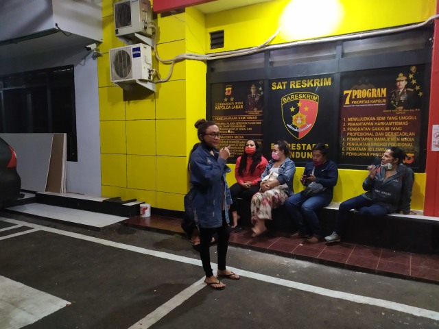 Waria yang Ditipu Ferdian Lapor Polisi. Foto: Istimewa