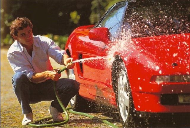 Ayrton Senna dengan Honda NSX. Foto: dok. Istimewa