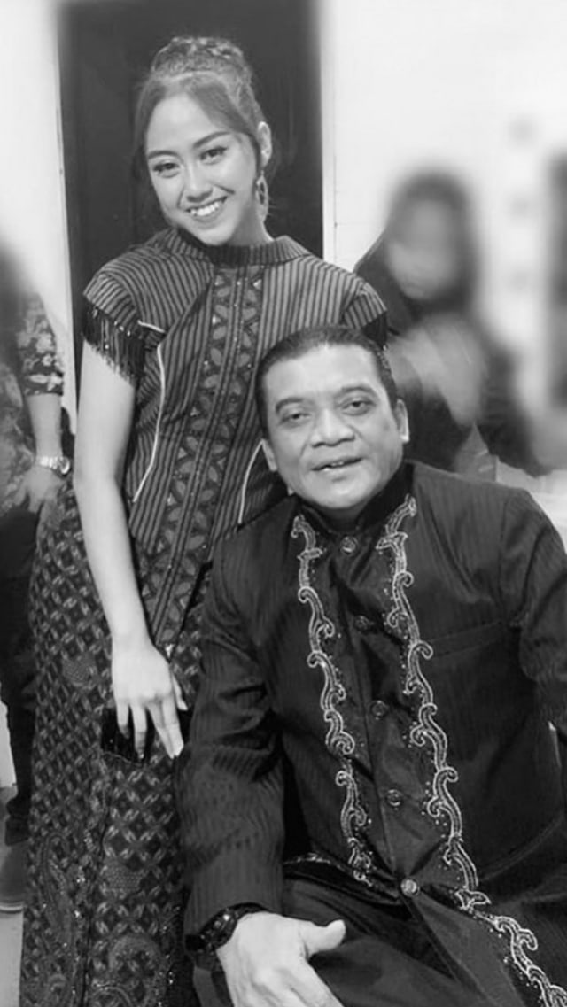 Sisca Saras alias Sisca JKT48 bersama Didi Kempot. Foto: Instagram @jkt48sisca.