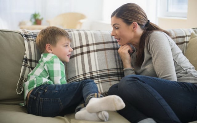 Seorang Ibu dan anak laki-lakinya. Sumber: okezone