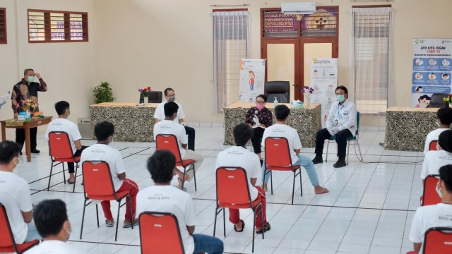 Menteri Luar Negeri Retno Marsudi saat menggelar pertemuan dengan ke 14 ABK Indonesia. Foto: Dok. Istimewa
