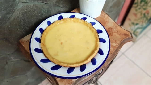 pieilustrasi pie susu teflon. Foto: Azalia Amadea/Kumparan