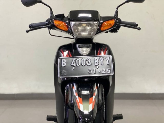 Tampilan depan Yamaha F1ZR Millenium. Foto: dok. One3Motoshop