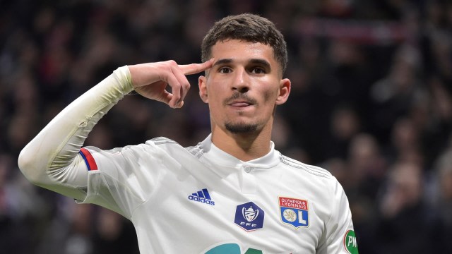 Gelandang Lyon, Houssem Aouar. Foto: AFP/Romain Lafrabegue