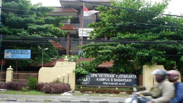 Suasana Kampus 2 UPN Veteran Yogyakarta. Foto: Arfiansyah Panji Purnandaru/kumparan
