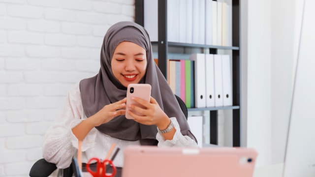 com-Ilustrasi ngabuburit online di rumah Foto: Shutterstock