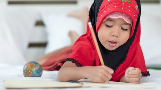 5 Pertanyaan Anak tentang Ramadhan dan Cara Menjawabnya