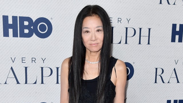 Perancang busana Vera Wang ungkap mendiang Ratu Elizabeth II sebagai role modelnya. Foto: AFP/ANGELA WEISS