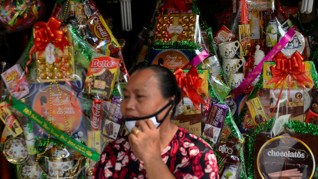 Ilustrasi pedagang parcel. Foto: Fanny Kusumawardhani/kumparan