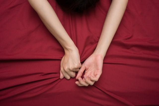 3 Tanda Perempuan Mengalami Orgasme yang Wajib Kamu Ketahui. Foto: Shutterstock