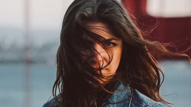 Ilustrasi perempuan. Foto: Unsplash