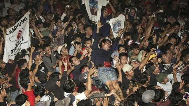 Ilustrasi penonton konser. Foto: Faisal Rahman/kumparan