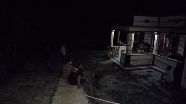 Suasana salah satu rumah di Desa Botodayakan, Gunungkidul, yang terus kedatangan pemudik mendekati lebaran. Foto: Erfanto