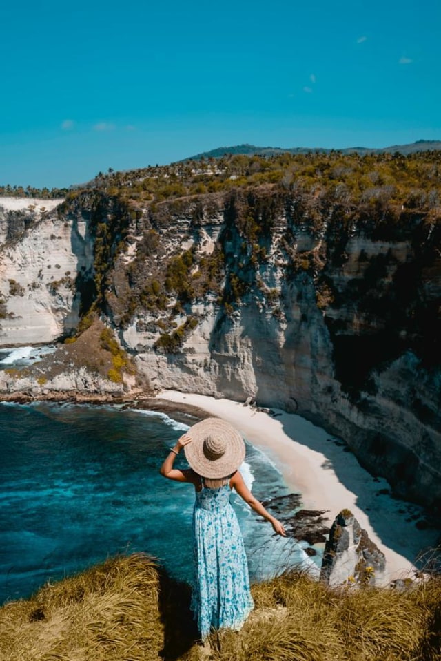 Ilustrasi wisatawan berlibur di Indonesia. Foto: Kemenparekraf