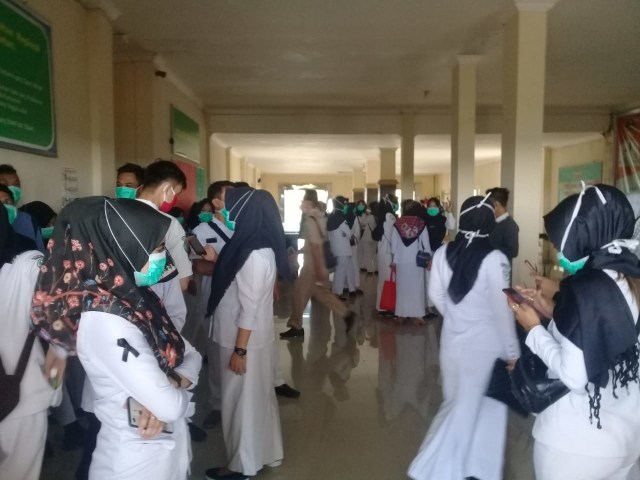 Aksi mogok kerja ratusan tenaga kesehatan RSUD Ogan Ilir. (foto: dok. istimewa)