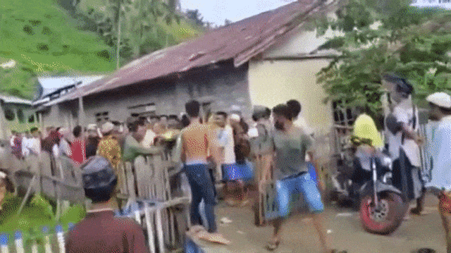 Kepala desa di Buol, Sulteng dikeroyok jemaah salat Idul Fitri.  Foto: Dok. istimewa