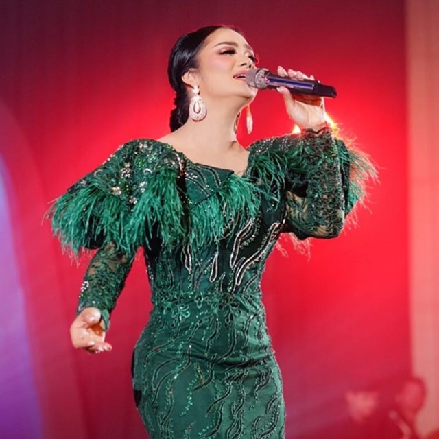 Krisdayanti. Foto: instagram @krisdayantilemos