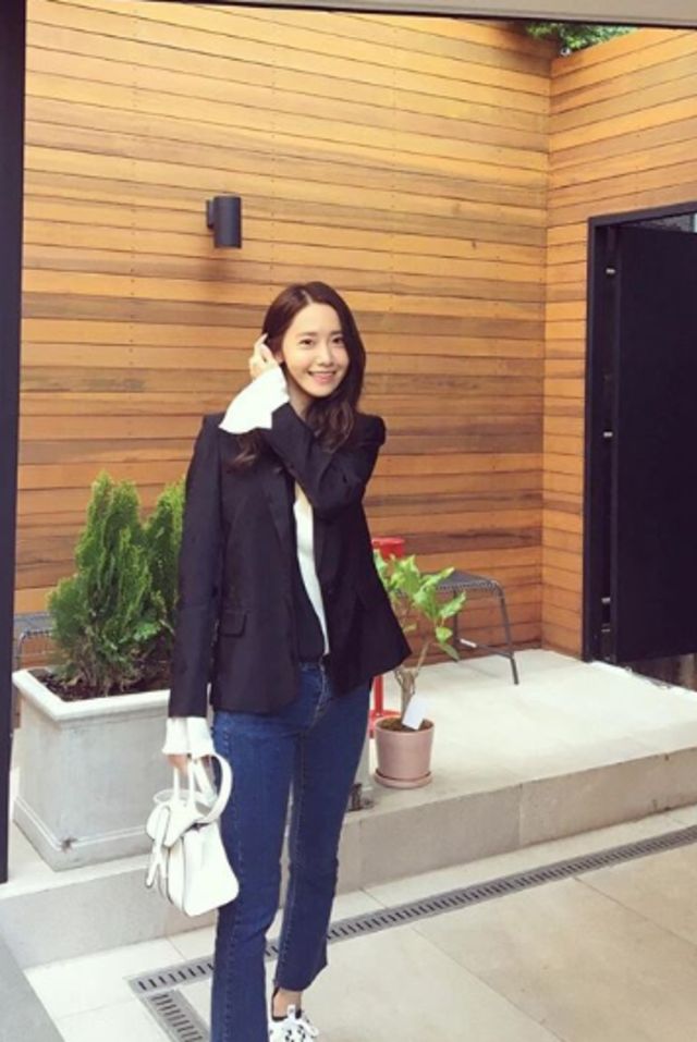 Gaya Yoona SNSD. Foto: dok. Instagram/ @yoona__lim