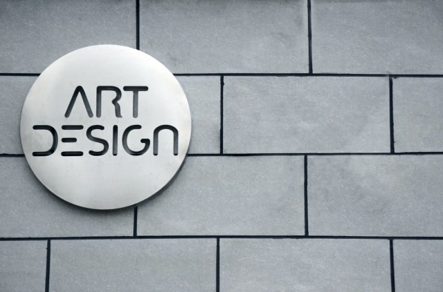 Ilustrasi logo | Photo from Unsplash/Yizheng Duanmu