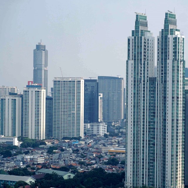 Suasana gedung perkantoran di jalan Sudirman, Jakarta. Foto: Helmi Afandi/kumparan
