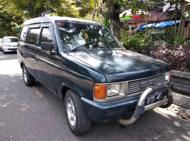 Isuzu Panther Foto: dok. olx